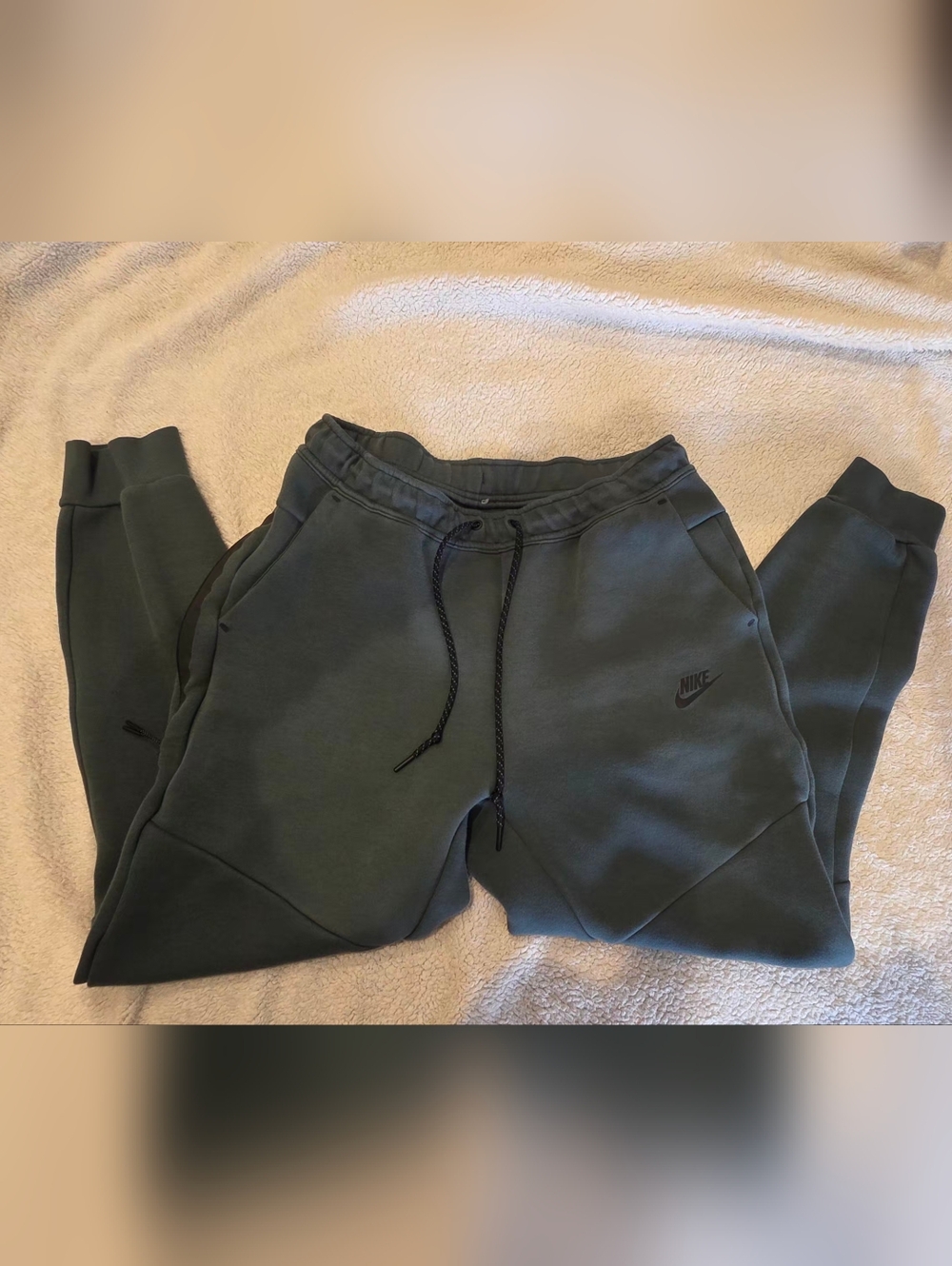 Men's Nike Tech Dark Green Joggers